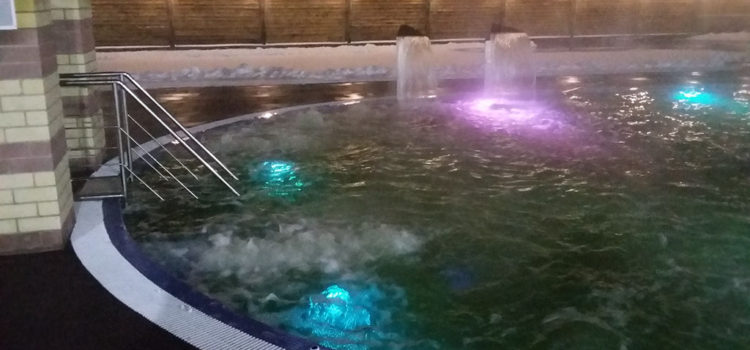 Открытый бассейн в городе Курган